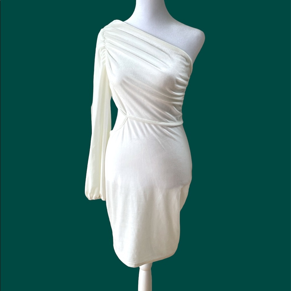 Simplee Ivory Cream Velvet One Shoulder Cut Out Mini Party Holiday Dress Small - Picture 10 of 10